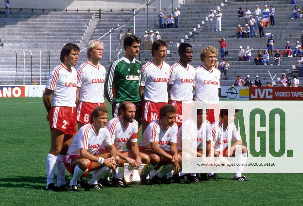 Mannschaftsfoto Kanada, hi. v. li.: Bob Lenarduzzi, Ian Bridge, Torwart Paul Dolan, Igor Vrablic, Randy Samuel, Randy Ragan, vorn: David Norman, Bruce Wilson, Carl Valentine, Paul James, Mike Sweeney Fußball WM Herren WM 1986, Länderspiel, Nationalteam, Nationaltrikot Totale Leon