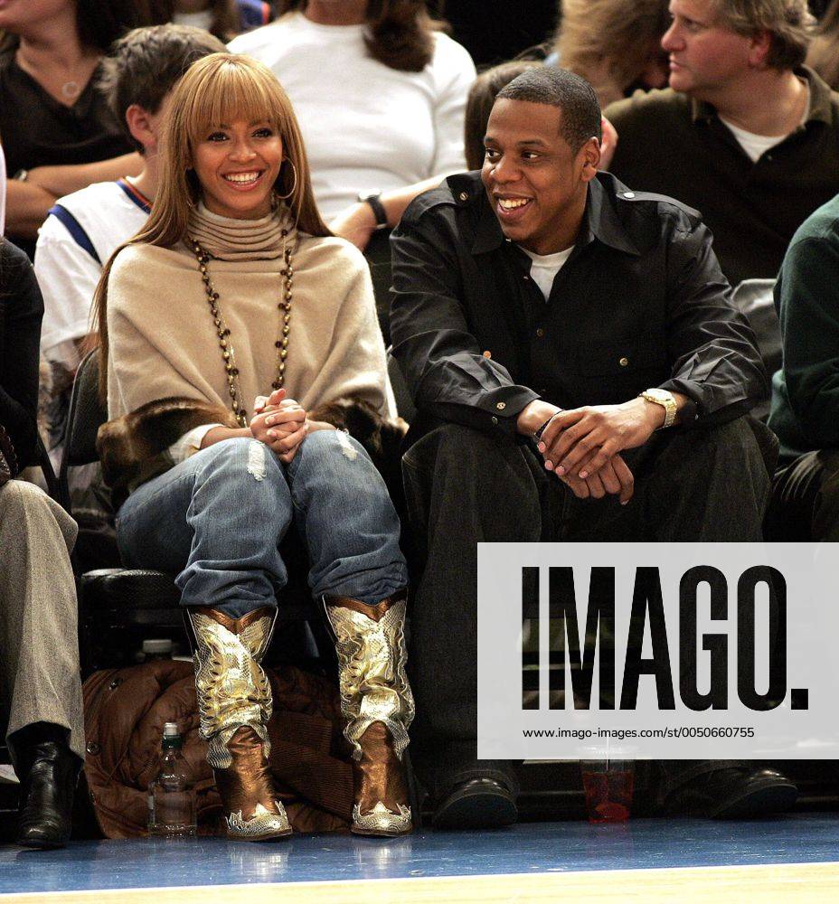 S?ngerin Beyonce Knowles (USA Destinys Child) und Rapper Jay-Z (USA) anl?sslich eines Basketballspiels im Madison Square Garden in New York - icon9421462 -