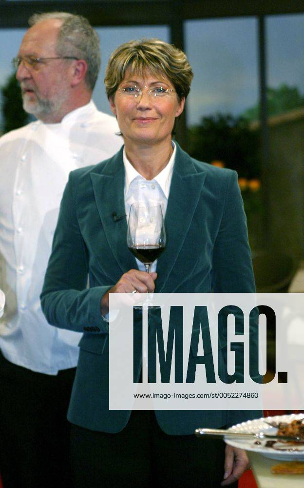 Fernsehmoderatorin Jacqueline Stuhler anlässlich des 10-jährigen Jubiläums der Sendung - ARD-Buffet - in Baden-Baden