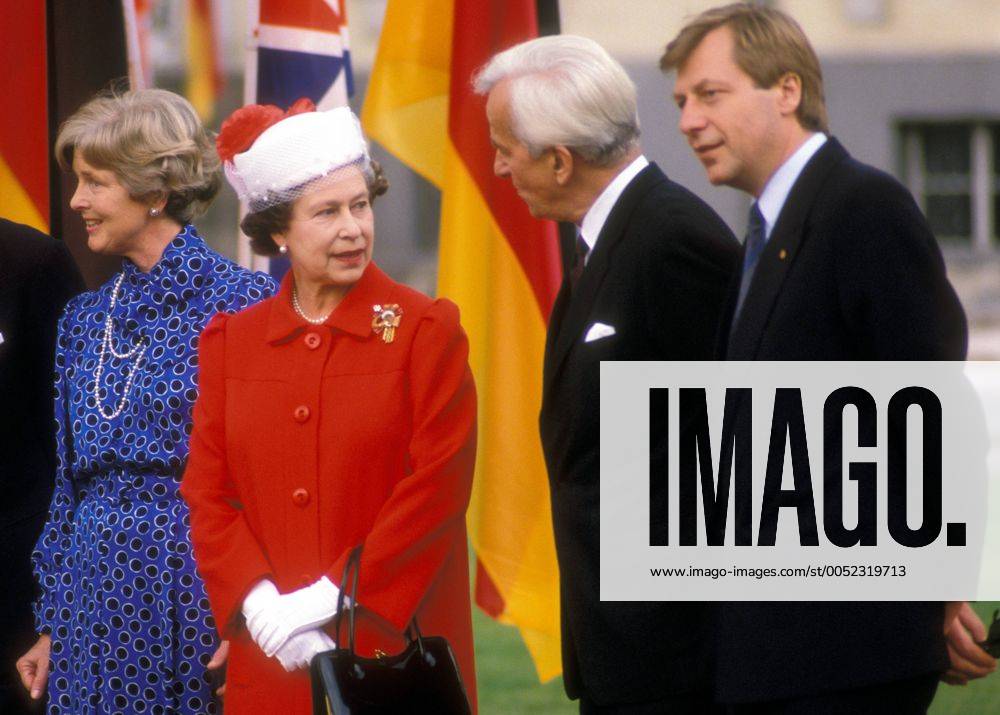Eberhard Diepgen, 80. Geburtstag am 12. November Queen Elizabeth II. (England) neben Bundespräsident Richard von Weizsäcker (2.v.re., Deutschland CDU), dessen Frau Marianne von Weizsäcker (li.) und Eberhard Diepgen (re., Deutschland CDU Regierender Bürgermeister Berlin) anlässlich eines Staatsbesuchs in Deutschland