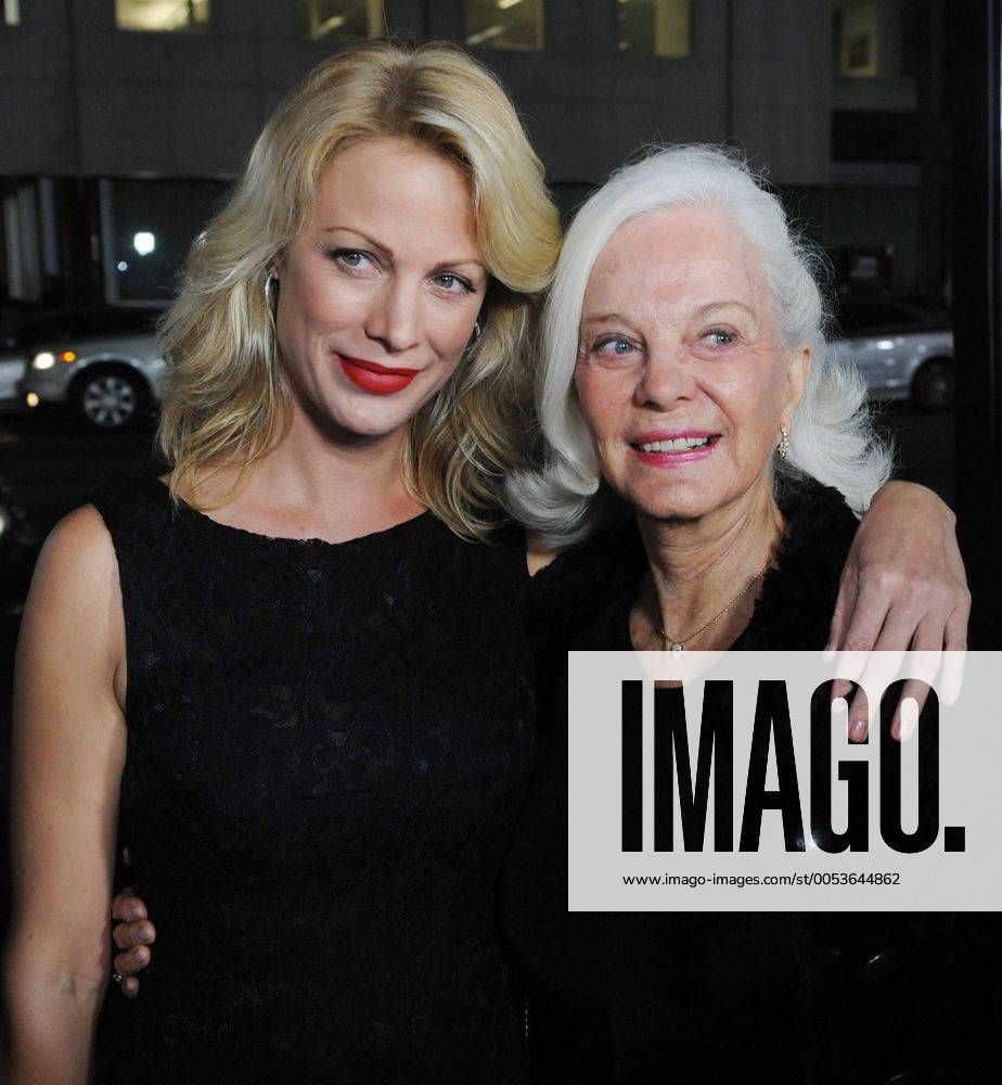 Alison Eastwood and her mother Maggie Johnson attend the premiere of Clint Eastwood s new biographic drama motion picture Invictus in Beverly Hills, California on December 3, 2009. LAP2009120348