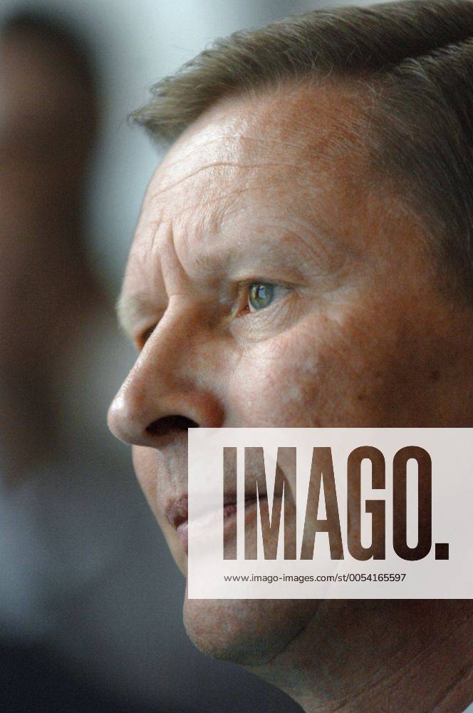 ITAR-TASS 123: MOSCOW REGION, RUSSIA. AUGUST 20. Russian First Deputy Prime Minister Sergei Ivanov visits the Central Aero-Hydrodynamic Institute in the Town of Zhukovsky near Moscow. 503152
