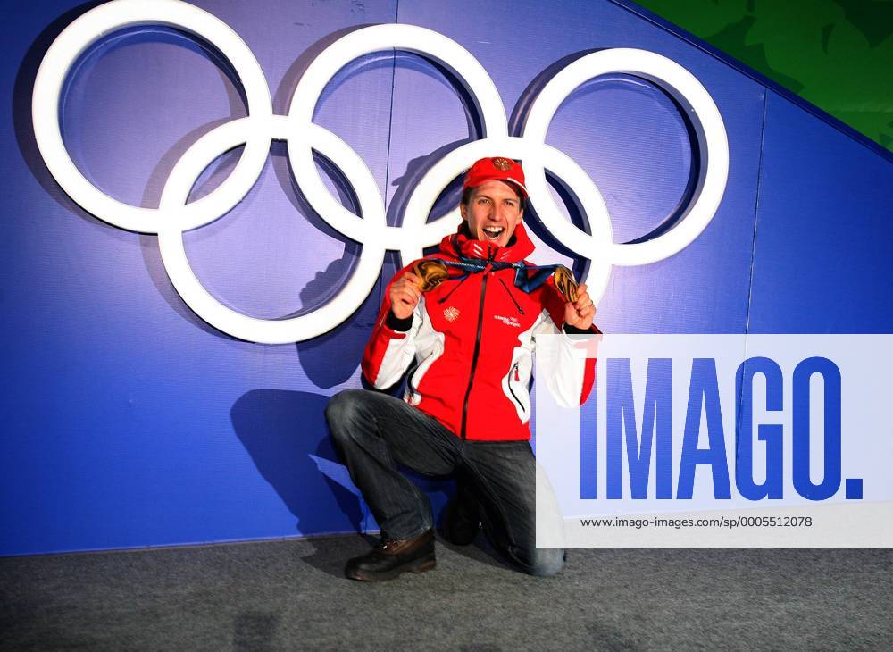 WHISTLER CANADA 20.02.2010 XXI WINTER OLYMPIC GAMES SKI JUMPING - Olympiasieger SIMON AMMANN (SUI) - 100220JKL520
