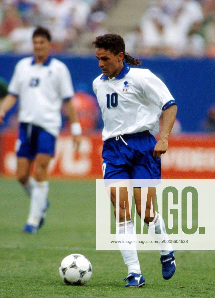 Roberto Baggio (ITA), JUNE 18, 1994 - Football : World Cup USA between Italy - Ireland at Giants stadium, New Jersey, USA. (395) (200403222009463)