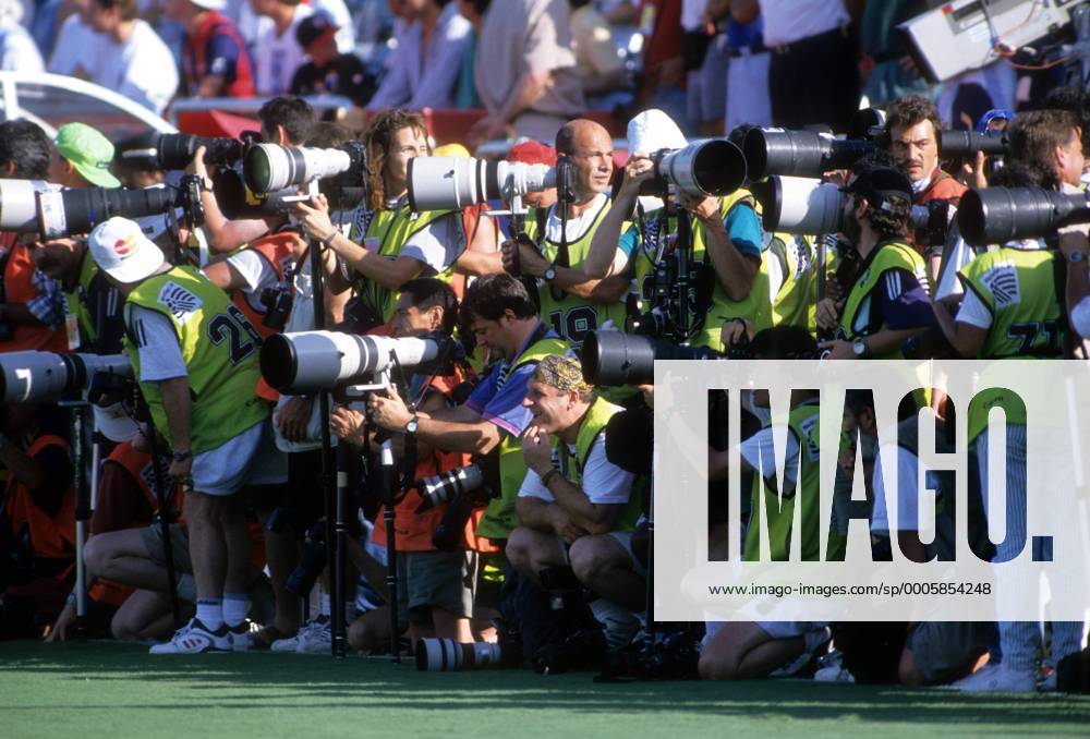 Sportfotografen in Dallas - WM 1994 Fußball WM Herren WM 1994, Länderspiel, Nationalteam Totale Dallas Masse,