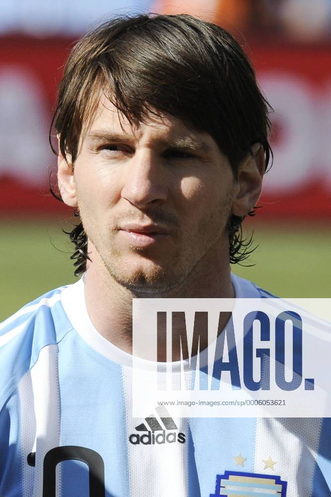 Johannesburg - WM 2010 - Argentinien (blau) - Südkorea (Korea, rot) - Lionel Messi