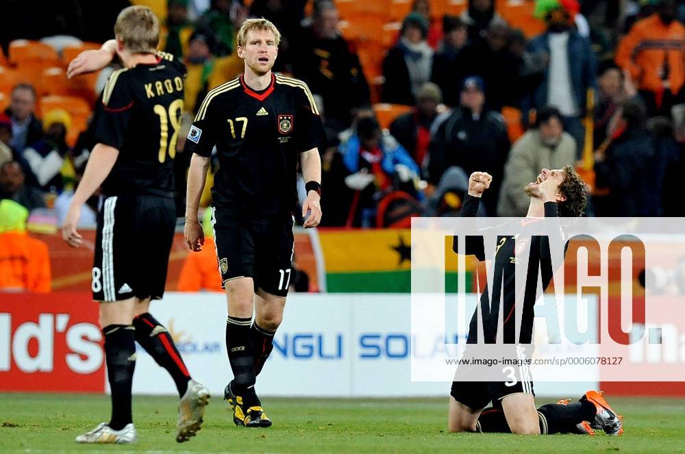 Arne Friedrich (R) und Per Mertesacker (GER) - Ghana vs Germany giorgioxperottino o0 Jubel Freude