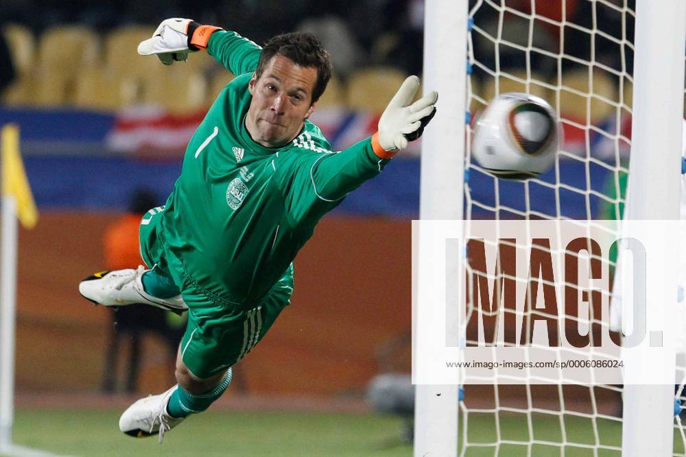 Thomas Sörensen (DEN), JUNE 24, 2010 - 2010 FIFA World Cup Group E match between Denmark 1-3 Japan at the Royal Bafokeng Stadium in Rustenburg (003818) o0 Tor