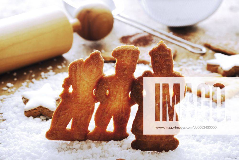 Traditional spicy Christmas cookies 06615CS-U