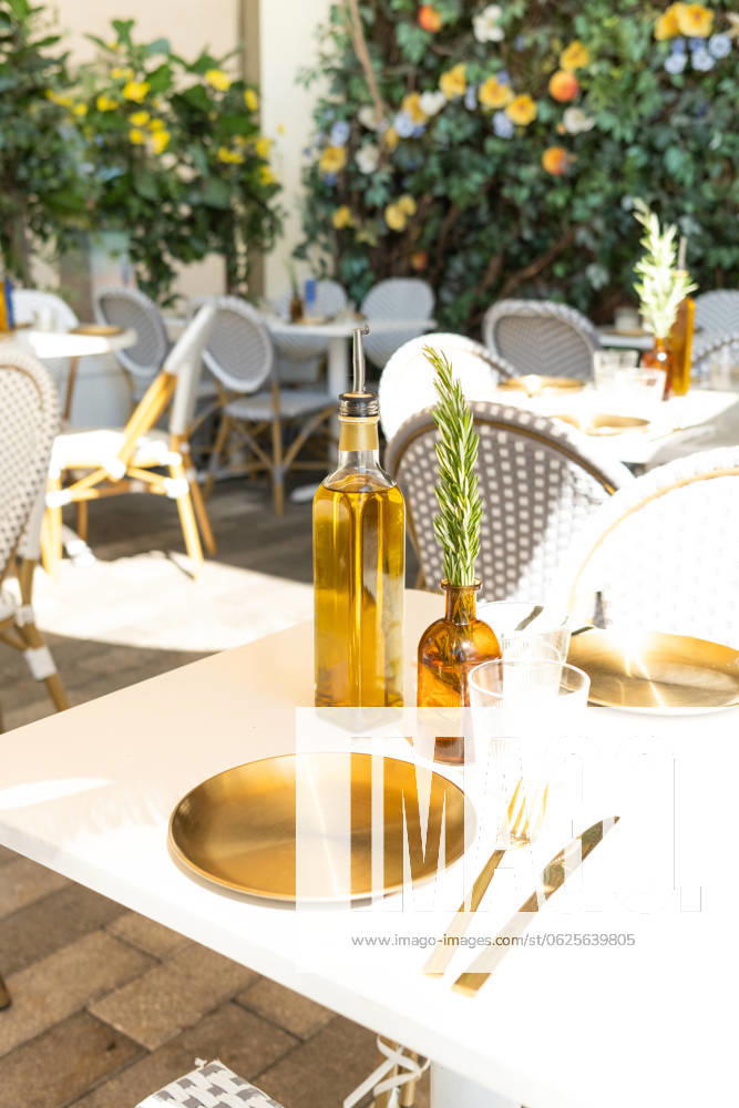 Outdoor Mediterranean Restaurant, Olive, Oil, Gold, Cutlery, Floral Boca Raton, Florida, United States R_VCAF240611-1455869-01