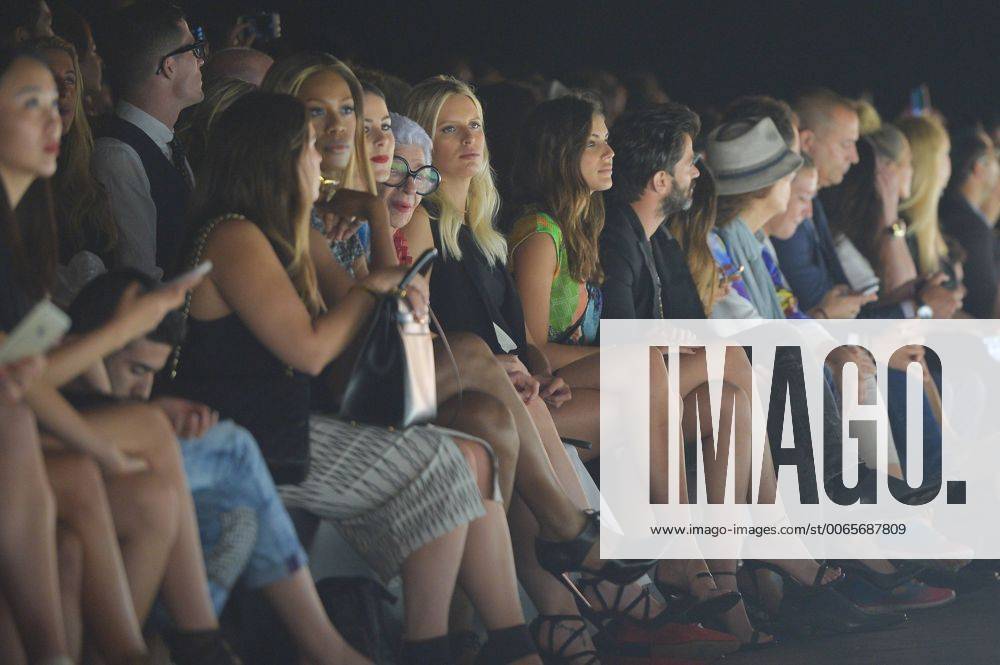 IMAGO ICONS: Iris Apfel Iris Apfel and Karolina Kurkova sit on the front row at the Desigual Fashion Show at IMG New York Fashion Week: The Shows Spring Summer 2016 Collections in New York City on September 10, 2015. NYP20150910107 ANDREAxHANKS