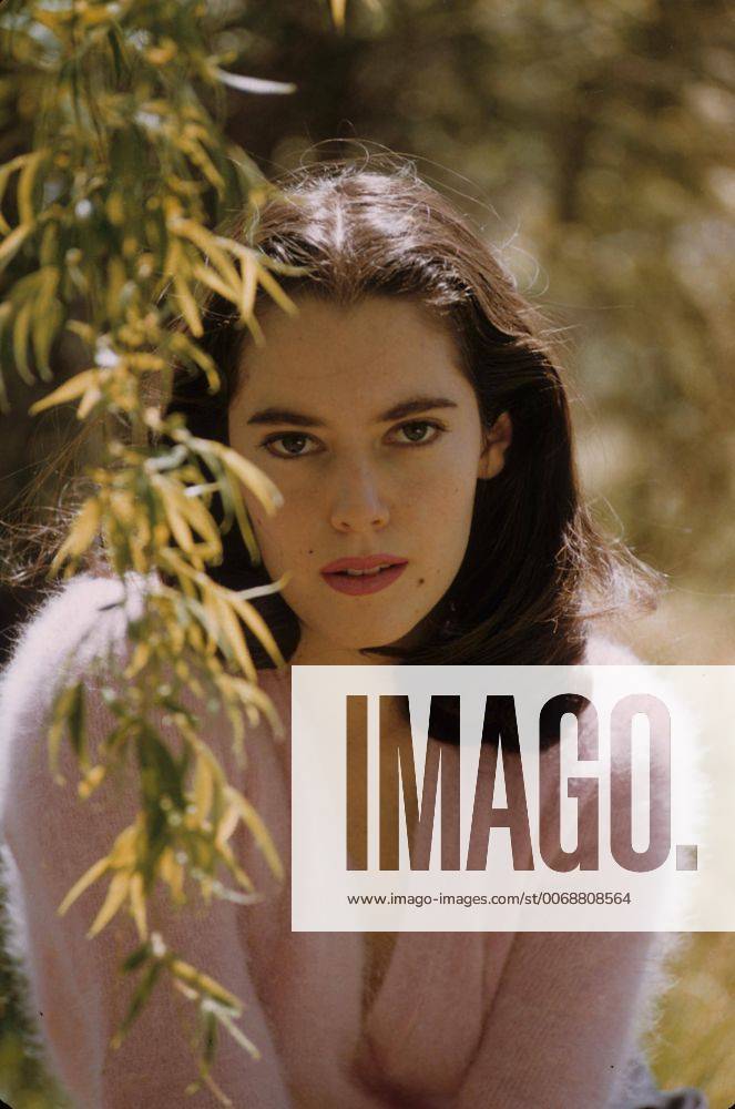SUSAN KOHNER 1959.7936. - ZUMAg49_
