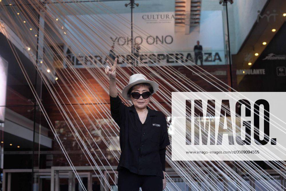 - 2.2.2016 Japanese artist Yoko Ono attends the opening of her exhibition Land of Hope at the Museum of Tolerance and Memory in Mexico city, Mexico, 02 February 2016. EFE Sashenka Gutierrez YOKO ONO S EXHIBITION IN MEXICO CITY !ACHTUNG: NUR REDAKTIONELLE NUTZUNG! MEX02 20160202-635900438322683073