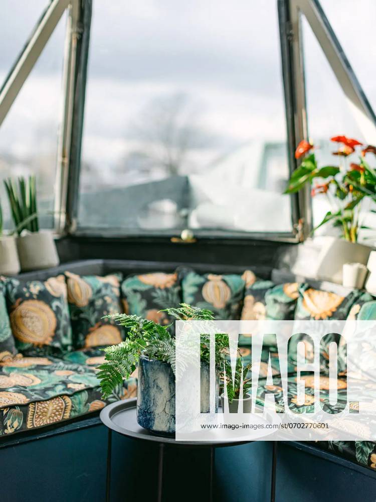 Love plants? Stay in Londons first live-in terrarium boat this summer Story from Jam Press (Terrarium Boat) Pictured: The living room. Love plants? Stay in Londons first live-in terrarium boat this summer Are you a plant lover? A water babe? Well, now you can take both to the next level with a stay on a ˜terrarium boat . Moored on a canal in Hackney, London, this life-size ecosystem is made for those who want to get close to nature. The 48.3 sq m boat is decked out with 150 verdant houseplants - making it a perfect live-in oasis. Terrariums are more commonly known to be small, sometimes big, glass enclosures filled with plants, stones and mosses. But this one is a floating, green sanctuary. The two-guest property is co
