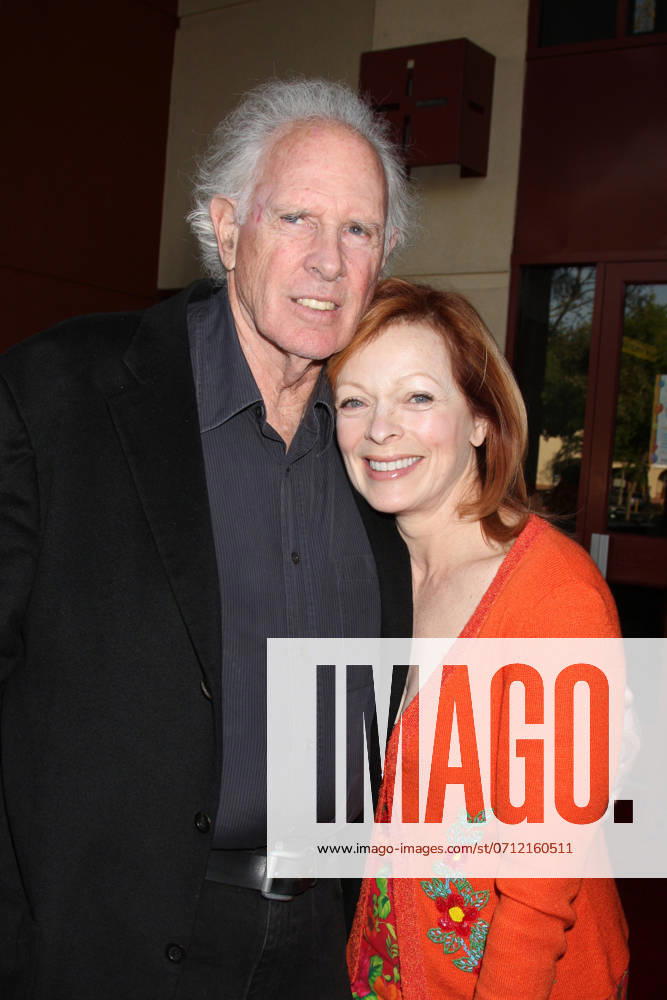 At the 12th ANNUAL METHOD FEST FILM FESTIVAL screening of The Lightkeepers during which the Lifetime Achievement Award was presented to Bruce Dern Bruce Dern & Frances Fisher.at the 12th ANNUAL METHOD FEST FILM FESTIVAL screening of The Lightkeepers during which the Lifetime Achievement Award was presented to Bruce Dern.REGENCY AGOURA HILLS 8 Theaters.Agoura Hills, CA.March 28, 2010.2010 Kathy Hutchins Hutchins Photo.... Agoura Hills CA USA