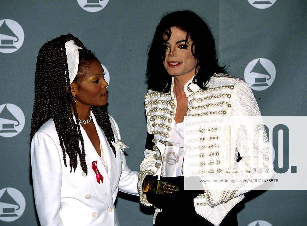 Jan. 1, 2011 - I2155JE.THE GRAMMY AWARDS.JANET AND MICHAEL JACKSON . JOHN EMMONS 1993 - ZUMAg49_