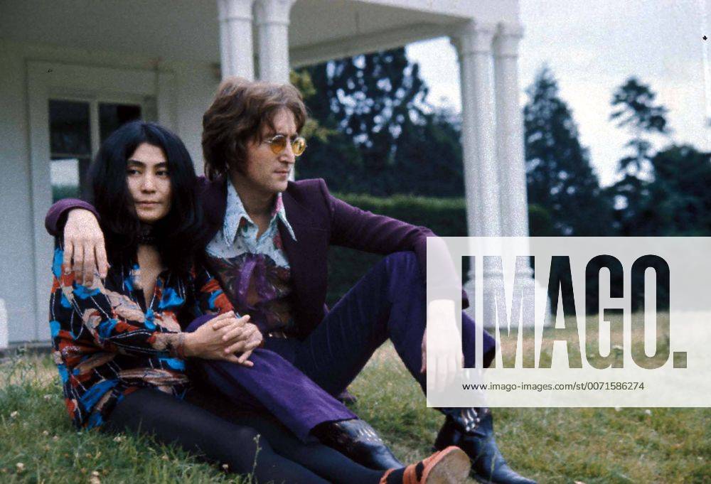 Jan. 1, 2011 - JOHN LENNON AND YOKO ONO IN ENGLAND 1972. PT PHOTOS - ZUMAg49_