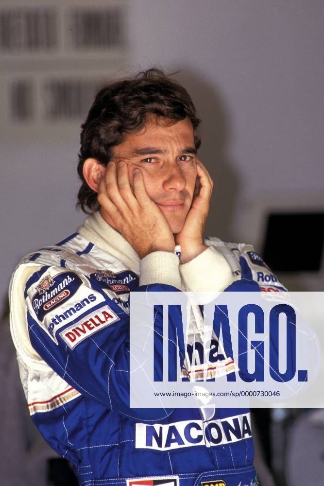 Ayrton Senna (Brasilien Williams-Renault) hält sich die Ohren zu Motorsport Grand Prix Herren Großer Preis von Brasilien 1994, Formel 1 Weltmeisterschaft, F1, F, GP, WM, Vdia Einzelbild Interlagos Sao Paulo