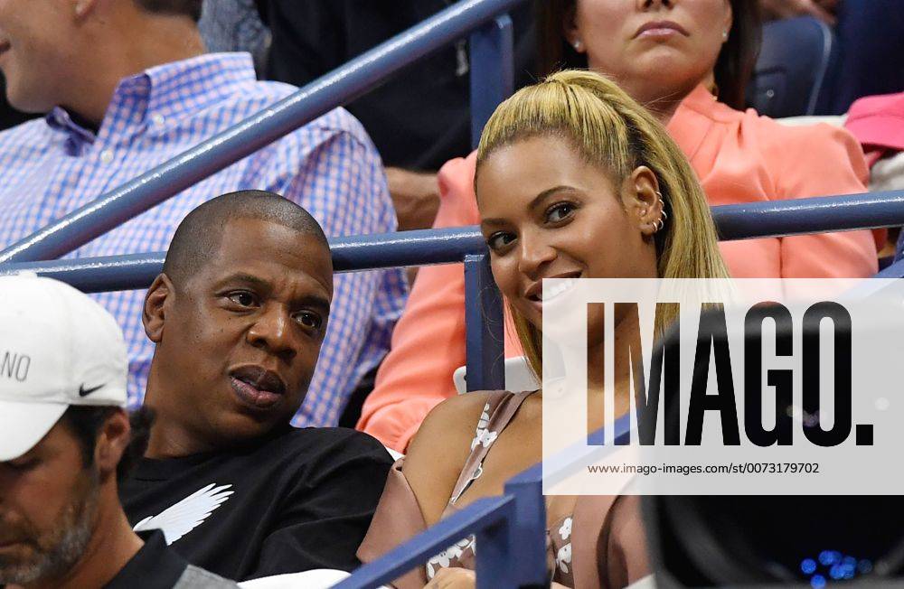 Jay-Z und Beyonce veröffentlichen unangekündigt gemeinsames Album Beyonce und ihr Ehemann Jay Z ,schauten sich als Gäste von Serena Williams das Zweitrunden Match im Arthur Ashe Stadion an