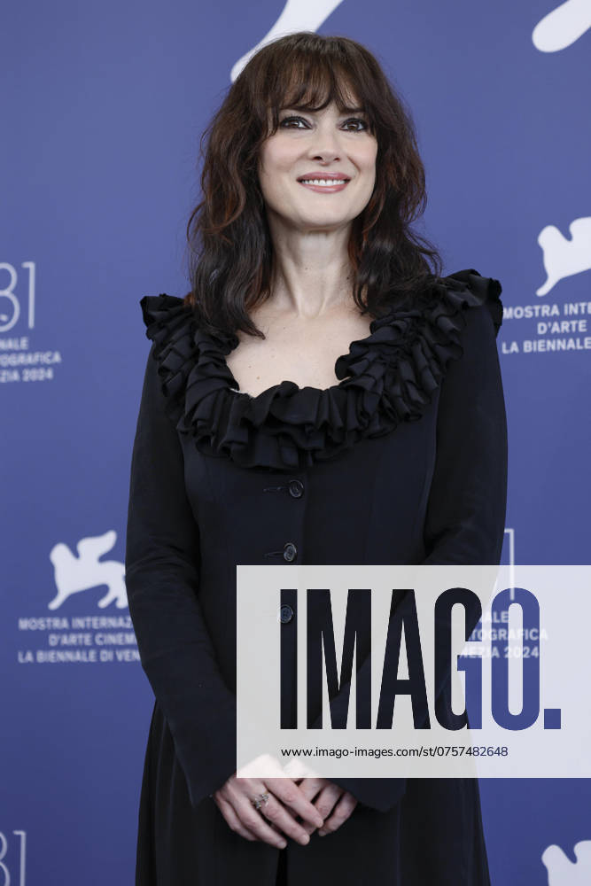US actor Winona Ryder, poses at a photocall of Beetlejuice Beetlejuice at the 81st annual Venice International Film Festival, in Venice, Italy, 28 August 2024. The movie is presented out of competition at the festival running from 28 August to 07 September 2024.ANSA FABIO FRUSTACI Venice ITALY - ZUMAa110 20240828_zaf_a110_016