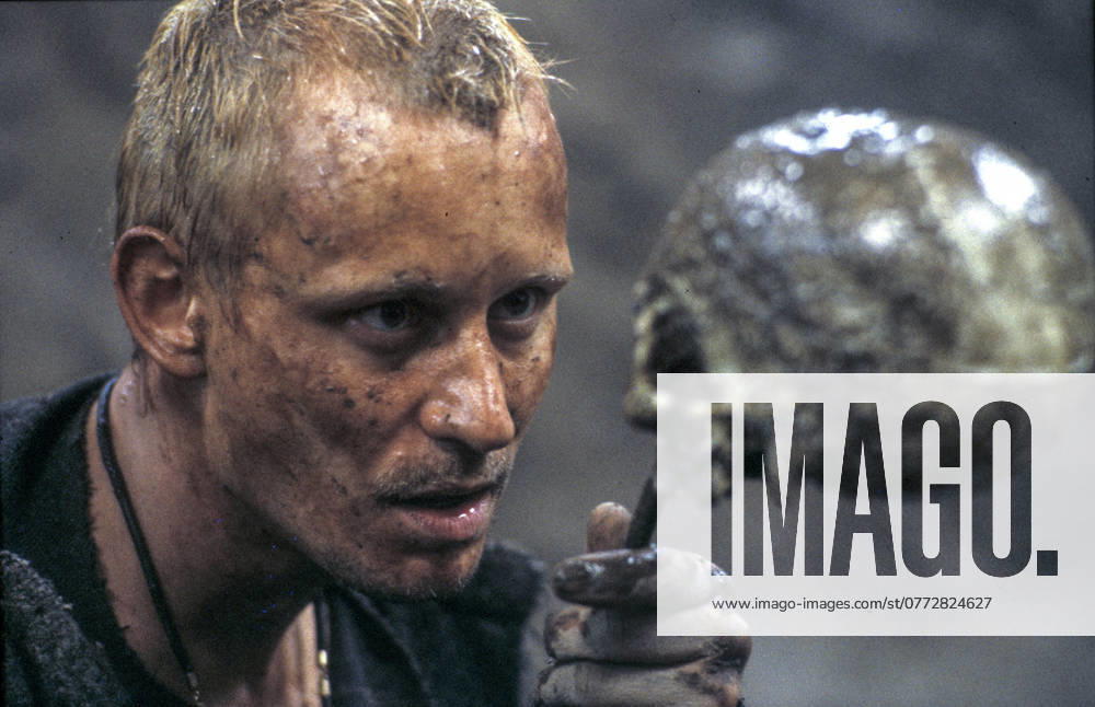 ARCHIVE 19840518 THE TRAGIC STORY OF HAMLET PRINCE OF DENMARK TV movie in two parts directed by Ragnar Lyth First broadcast 1985 01 07 Here, the actor Stellan Skarsgard, as Prince Hamlet, is seen with a skull during filming Sweden sp sw