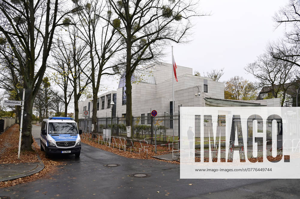 Protest action in front of the Embassy of the Islamic Republic of Iran after the execution of the German Iranian Jamshid Sharmahd Berlin, 29 10 2024 Foto:xF.xFuturexImagex iran_protest_4003