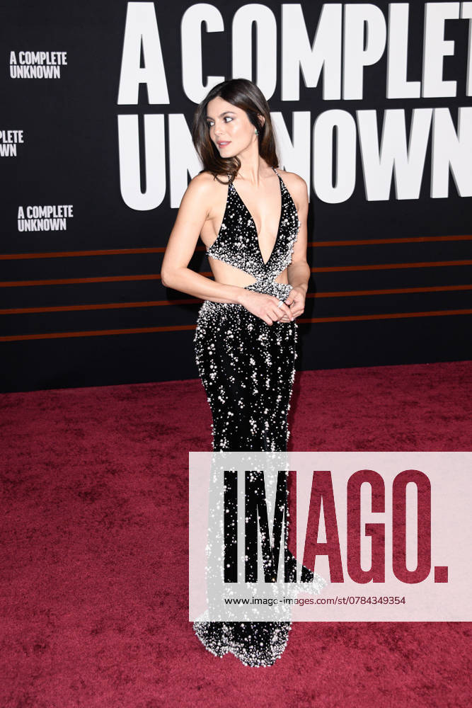MONICA BARBARO at the Los Angeles premiere of A Complete Unknown at The Dolby Theatre in Los Angeles, California Los Angeles USA - ZUMAs247 20241210_zmp_s247_008