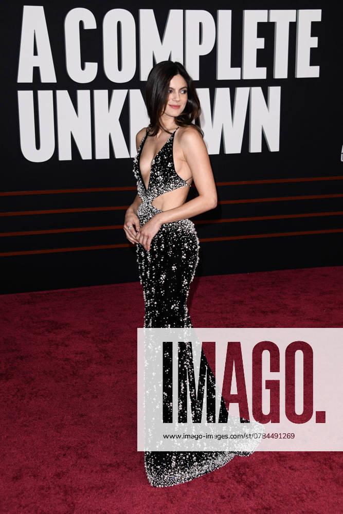 MONICA BARBARO at the Los Angeles premiere of A Complete Unknown at The Dolby Theatre in Los Angeles, California Los Angeles USA - ZUMAs247 20241210_zmp_s247_081