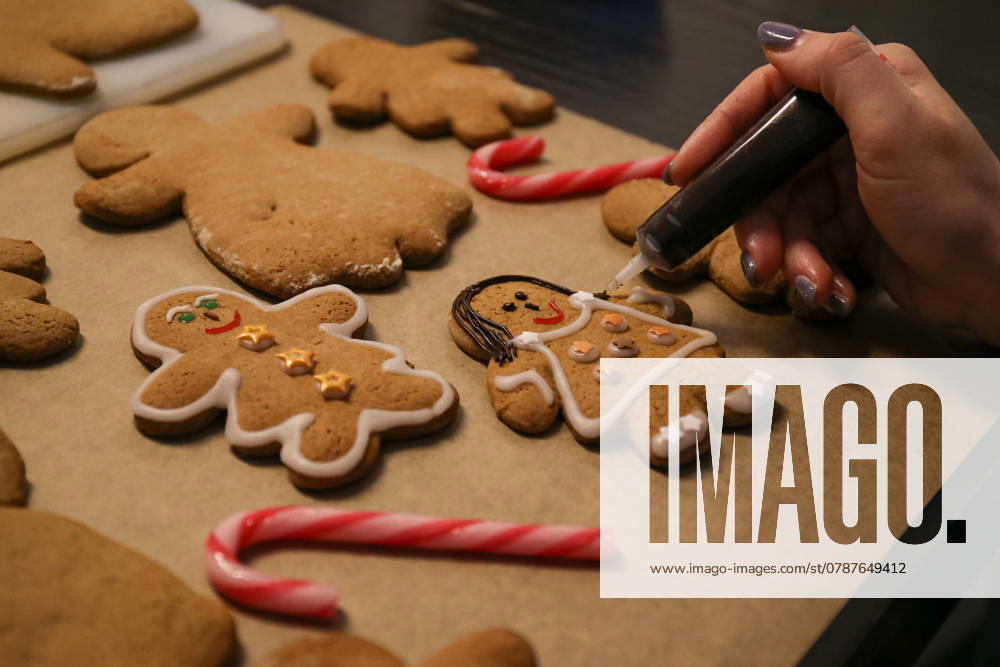 Decorated gingerbread cookies and candy canes can be seen on December 21, 2024 in Krefeld, Germany Photo by Oliver Kaelke DeFodi Images Decorated gingerbread cookies and candy canes can be seen on December 21, 2024 in Krefeld, Germany Photo by Oliver Kaelke DeFodi Images Defodi 678 678 2024 12 21 STOCK 0020 Defodi-678