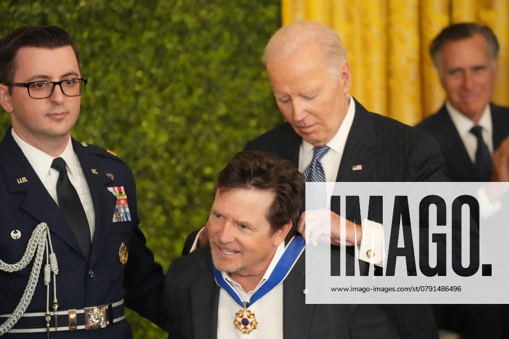 President Joe Biden presents the Medal of Freedom to Michael J. Fox, former actor and ParkinsonÃ¢â‚¬â ¢s disease activist. The Presidential Medal of Freedom is the NationÃ¢â‚¬â ¢s highest civilian honor and was awarded to 19 people on January 4, 2025. Washington USA - ZUMAl312 20250104_znp_l312_042