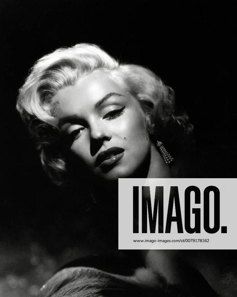 IMAGO ICONS: Marilyn Monroe (Archival Classic Cinema - Marilyn Monroe Retrospective) Marilyn Monroe circa 1953 Cinema Publishers Collection Hollywood CA USA