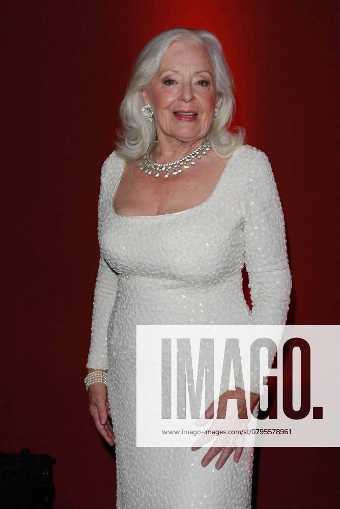 Lady Gwyneth Jones at the Gala Thank you,Bio , on the occasion of to tomorrow 75 Birthday from AlfredBiolek, at e Work in Cologne on 09 07 09 the Gala was Live in the ARD, at 20 15 Clock, broadcasted North Rhine Westphalia Germany