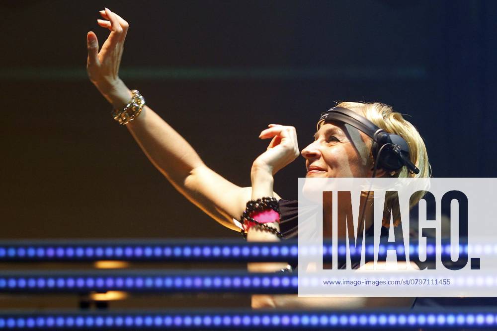 DJane Marusha, Berlin Summer Rave in the Hangars of Airport Tempelhof, Music, Disco, Dance event, Techno, Berlin Germany, Germany