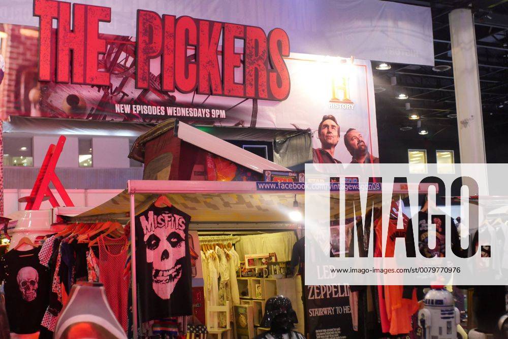 Philippines: HistoryCon 2017 The Pickers booth and some wearable items up for sale. GeorgexBuid