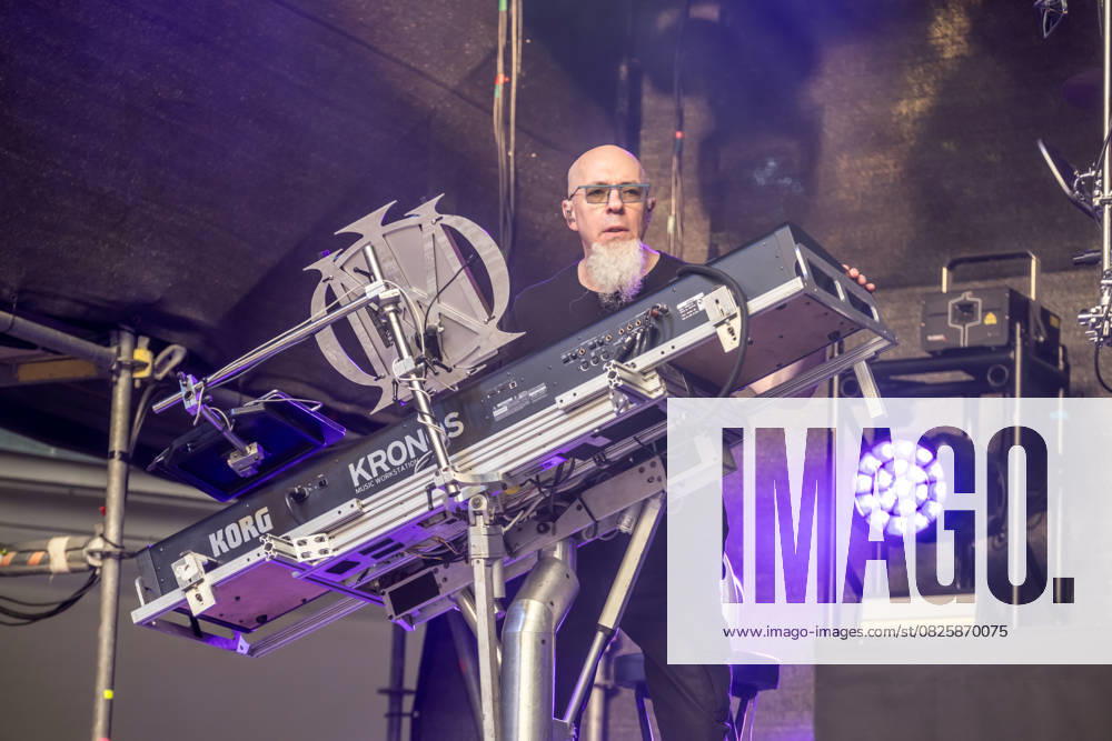 Dream Theater live on the park stage in Clara Zetkin Park in Leipzig, July 2025 The legendary line-up with James LaBrie, John Petrucci, John Myung, Jordan Rudess and returning Mike Portnoy played an exclusive concert in Germany as part of their 40th Anniversary Tour The multiple GRAMMY® nomi