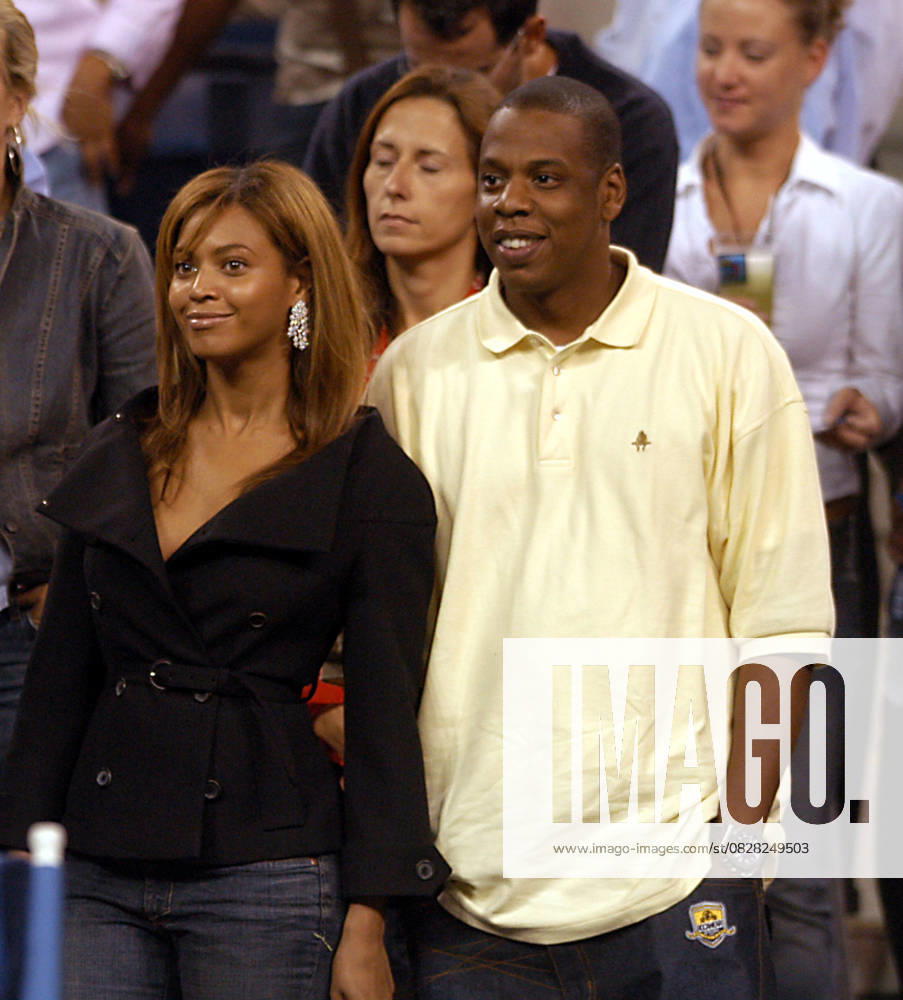 Celebs at the US Open Tennis Championship 2003 Singer BEYONCE with rapper JAY-Z at the US Open in Flushing Meadows, NY on Friday, Sept. 5, 2003. Flushing Meadows NY USA