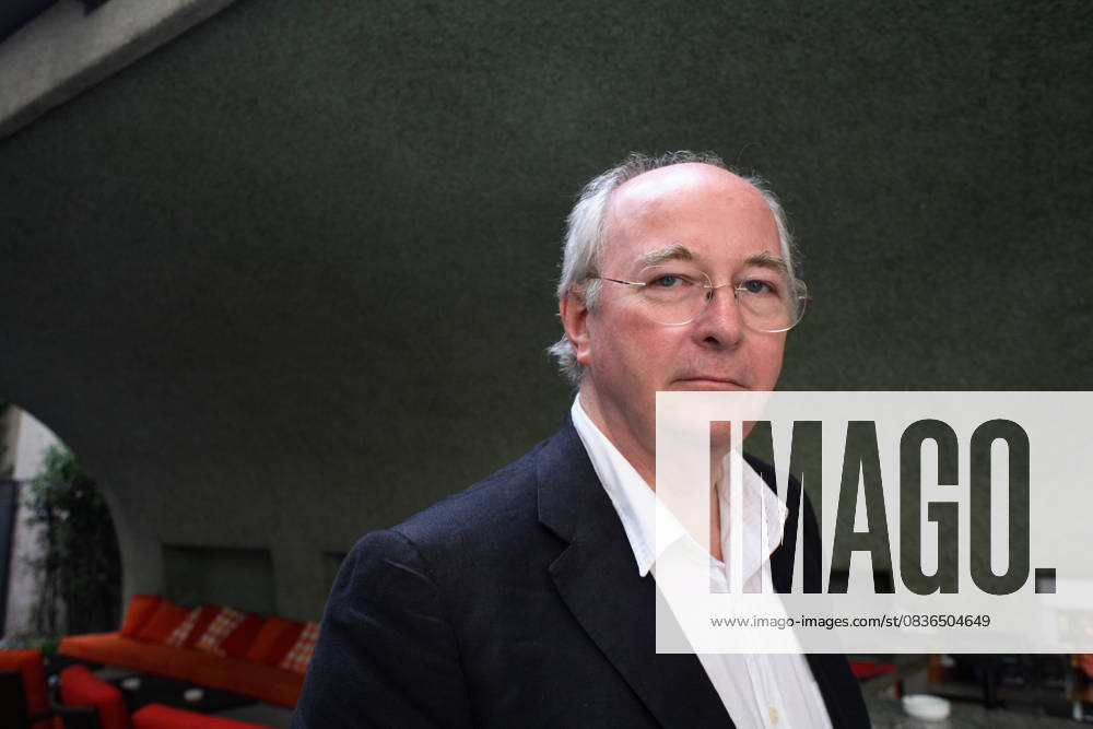 PULLMAN Philip Date 20100902 Basso Cannarsa Opale photo