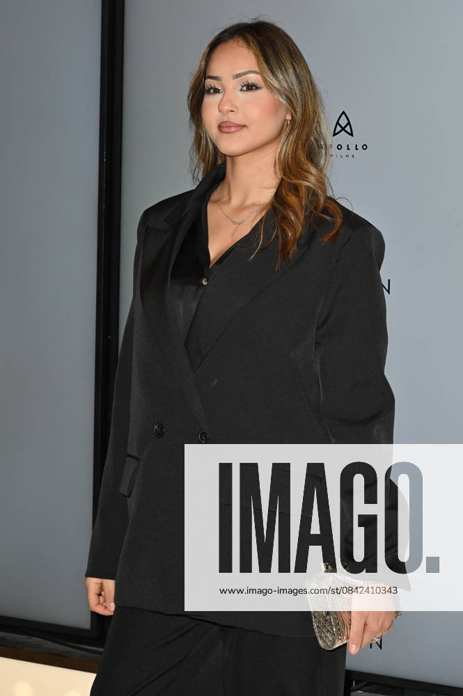 Louise Premiere - Paris Influencer Omey (Oome_yy) attending to the premiere of ‘Louise’ held at Pathe Wepler cinema, in Paris, France on December 8, 2025. Photo by Mireille Ampilhac ABACAPRESS.COM Paris France