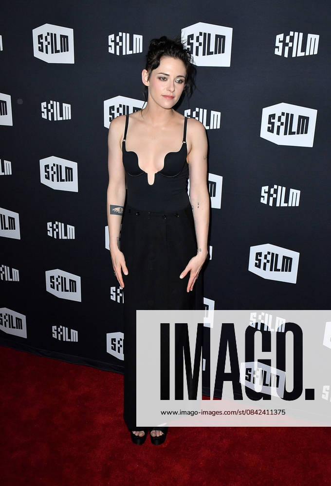 2025 SFFILM Awards Night - Arrivals Kristen Stewart attends the 2025 SFFILM Awards at Gateway Pavilion on December 8, 2025 in San Francisco, California. San Francisco Gateway Pavilion California USA