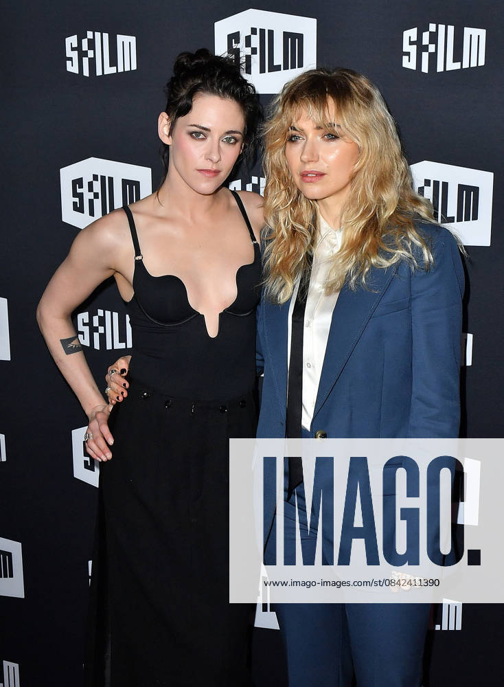 2025 SFFILM Awards Night - Arrivals Kristen Stewart and Imogen Poots attend the 2025 SFFILM Awards at Gateway Pavilion on December 8, 2025 in San Francisco, California. San Francisco Gateway Pavilion California USA