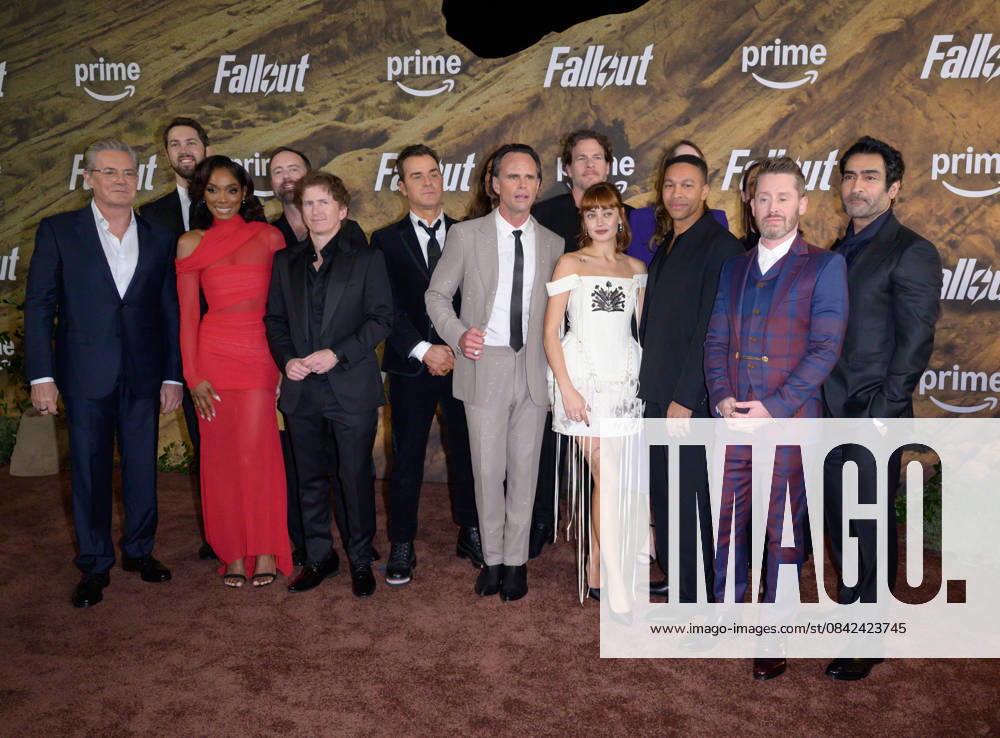 Fallout Premiere - Los Angeles, USA LOS ANGELES, USA. December 08, 2025: Walton Goggins, Kumail Nanjiani, Macaulay Culkin, Aaron Moten, Athena Wickham, James Altham, Lisa Joy, Justin Theroux, Kyle MacLachlan, Jon Daly, Jonathan Nolan, Todd Howard, Ella Purnell, Geneva Robertson-Dworet & Frances Turner at the season 2 premiere of Fallout at the Academy Museum. Los Angeles CA USA