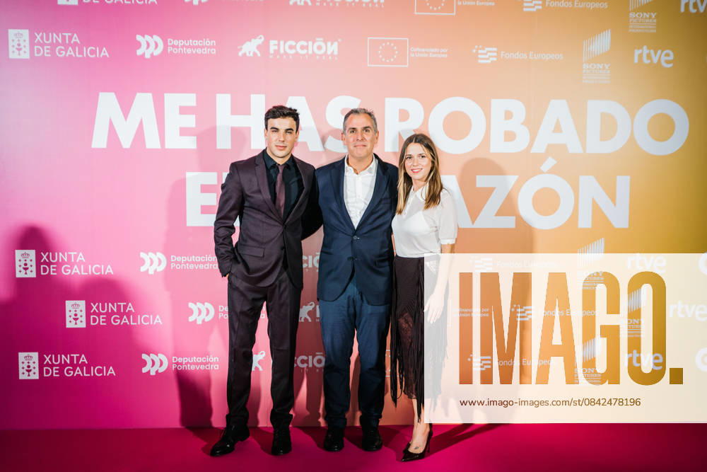 Premiere of the film Me has robado el corazón in Pontevedra Actors Óscar Casas i and Ana Jara d , pose at the photocall for the premiere of the film Me has robado el corazón, at the Provincial Museum, on December 9, 2025, in Pontevedra, Galicia Spain The film, written and directed by Chus Gutiérrez, focuses on the contradictions of the system and the vital frustration of young people in todays Spain 09 DECEMBER 2025 PHOTOCALL PREMIERE MOVIE CINEMA ACTORS Pontevedra Galicia Pontevedra Galicia Galicia Spain