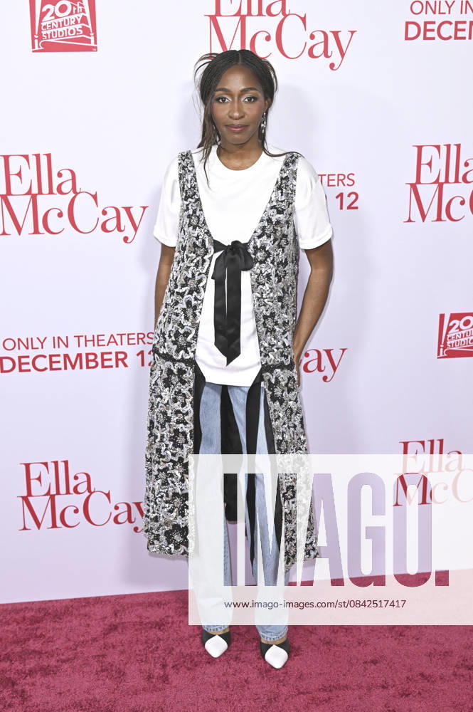 Ayo Edebiri at the world premiere of the movie Ella McCay at the El Capitan Theatre Los Angeles, 09 12 2025 Foto:xD.xStarbuckx xFuturexImagex ella_5316