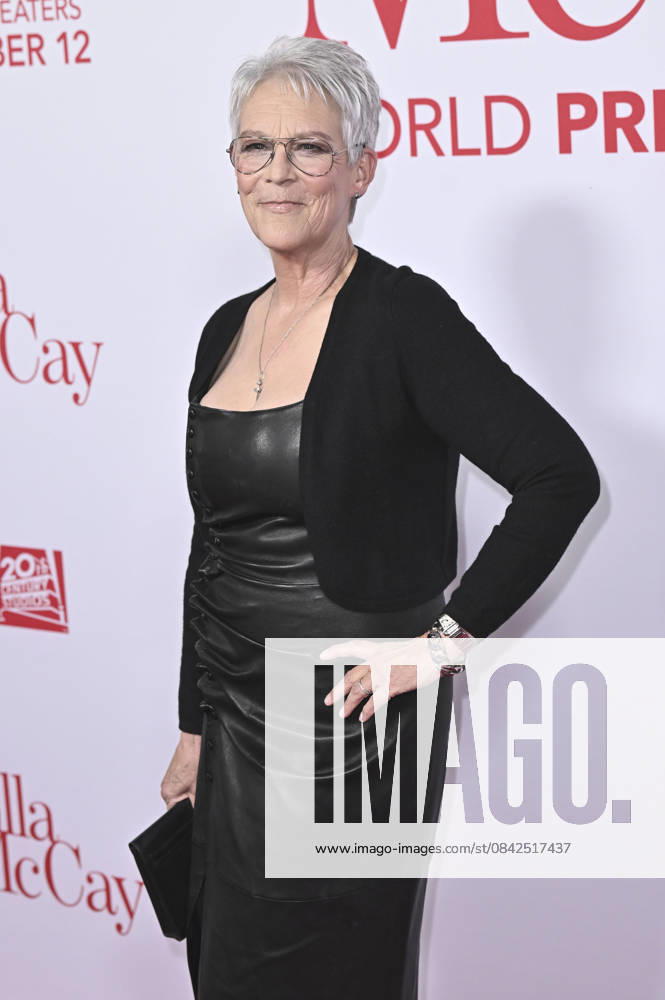 Jamie Lee Curtis at the world premiere of the movie Ella McCay at the El Capitan Theatre Los Angeles, 09 12 2025 Foto:xD.xStarbuckx xFuturexImagex ella_5336