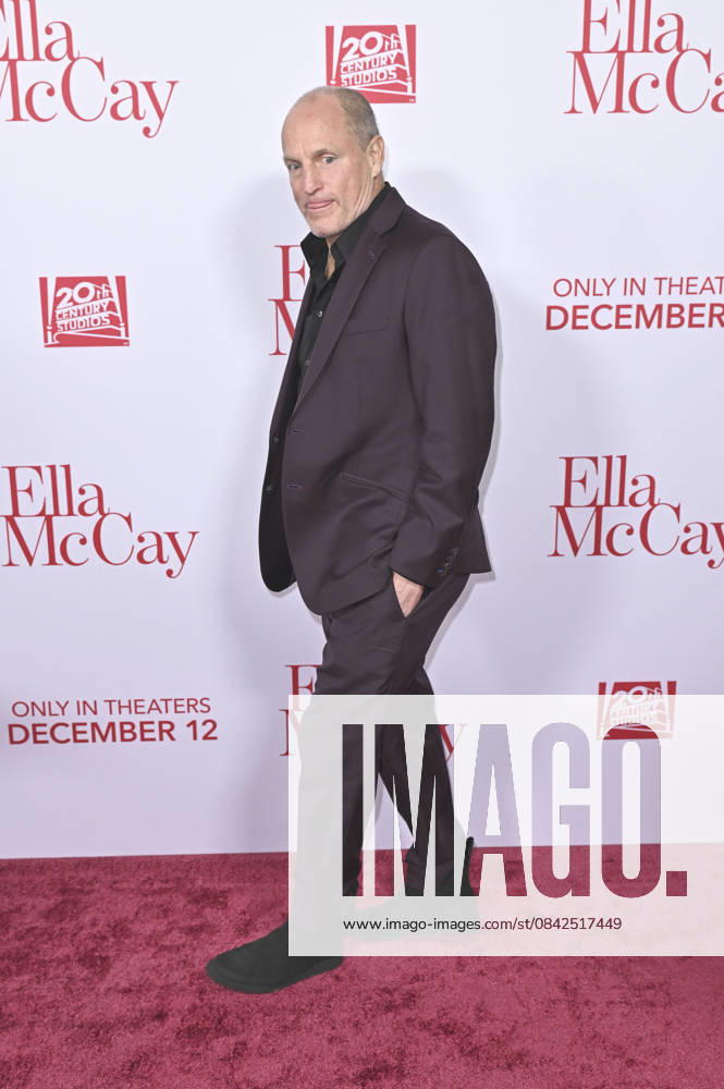 Woody Harrelson at the world premiere of the movie Ella McCay at the El Capitan Theatre Los Angeles, 09 12 2025 Foto:xD.xStarbuckx xFuturexImagex ella_5344