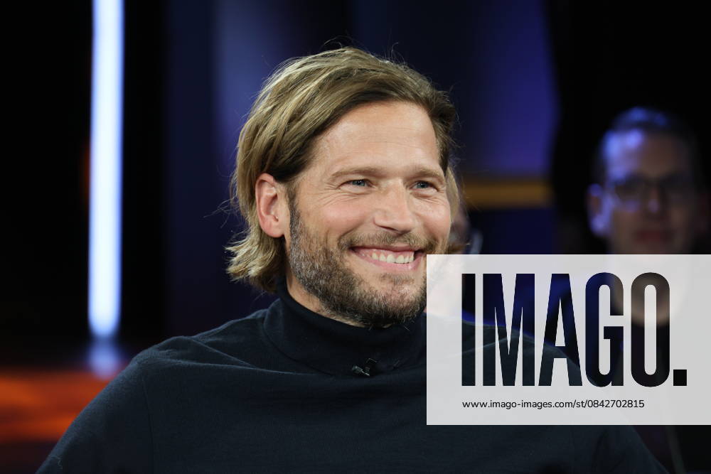 Sebastian Ströbel, actor, guest on the NDR Talk Show on 12 12 2025, photo session before the live broadcast on the 3 program of NDR television in the Hamburg Lokstedt television studio
