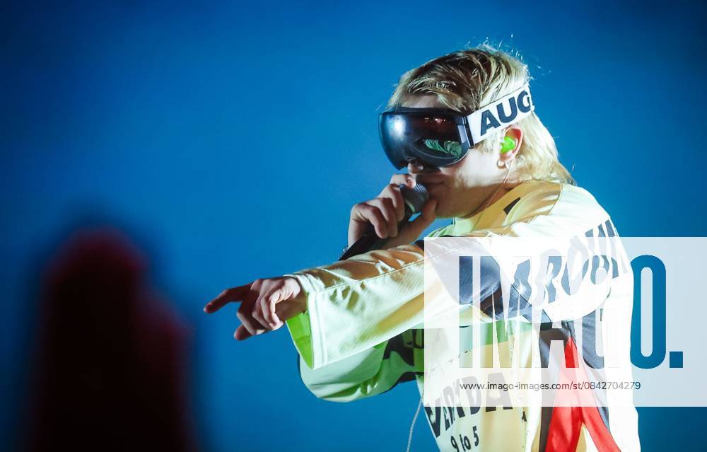 Bad Hofgastein, AUT, On the road in Salzburg, Ski Opening 2025, DAY 1, in the picture SkiAggu, Ski Aggu, August Jean Diederich,