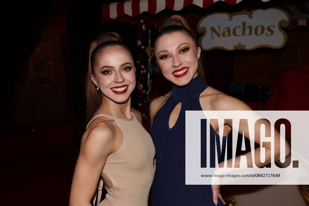 Kolev Sisters at the premiere of the 28 Dresden Christmas Circus on Washingtonstraße Dresden