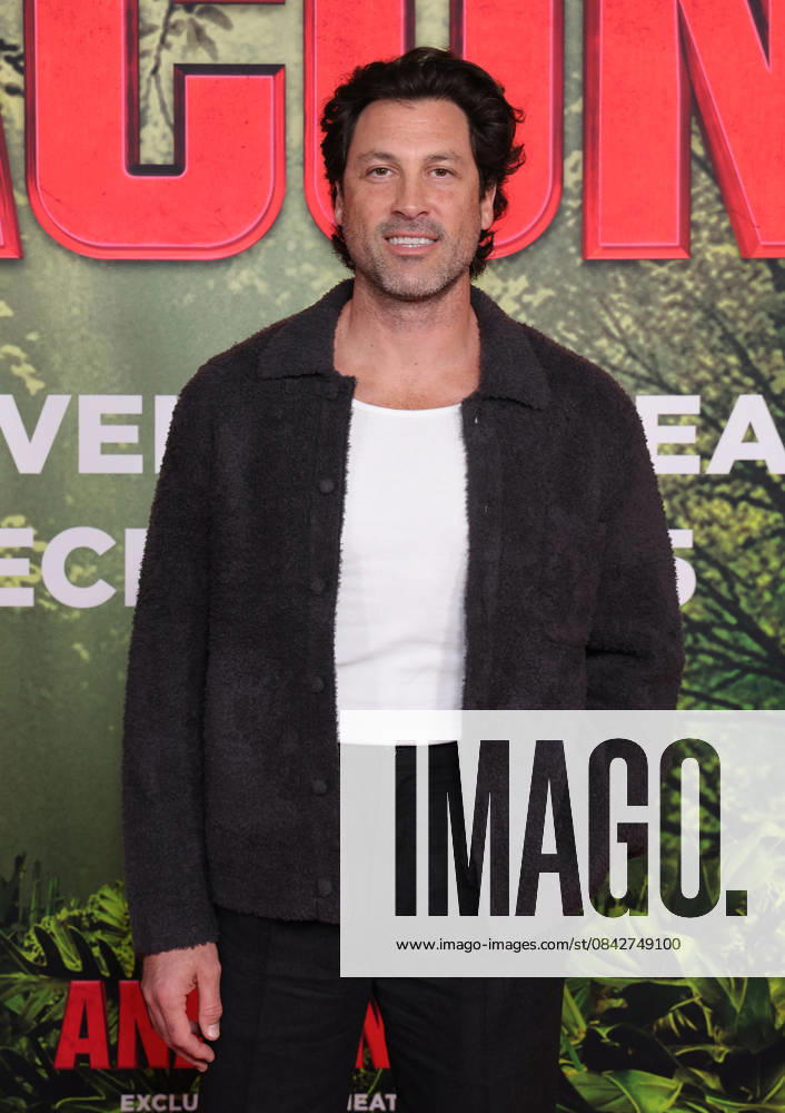 Los Angeles, Californi- Maksim Chmerkovskiy. Los Angeles Premiere Of Columbia Pictures Anaconda held at The United Theater on Broadwayl.in Los Angeles. Photo