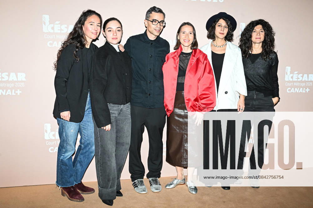 Photocall Courts Metrages Cesar 2026 in Paris FA (L-R) A guest, Luana Bajrami, Alexandre Singh, Natalie Musteata, Zar Amir Ebrahimi and a guest pose for a photocall during the Brunch of Courts Metrages Cesar 2026 in Paris on December 14, 2025. Photo by Firas Abdullah ABACAPRESS.COM Paris Ile-de-France France